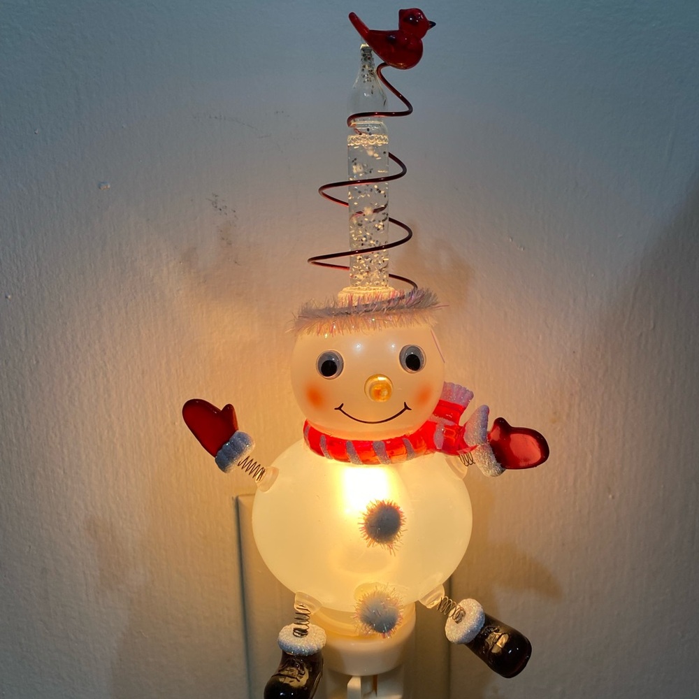 Plug in Snowman/Cardinal  Bubble Night Light Department 56 Retired